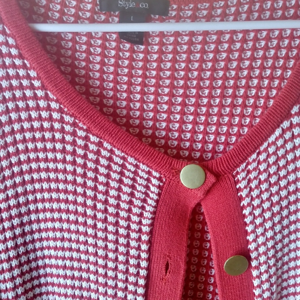 Cardigan - Picture 2 of 3